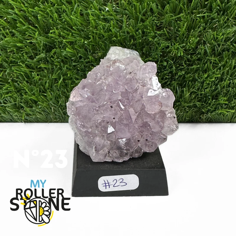 Amethyst auf Sockel