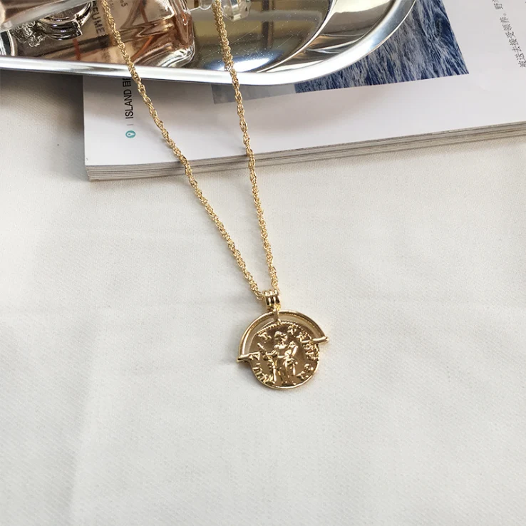 Vintage goldene römische Münzkette