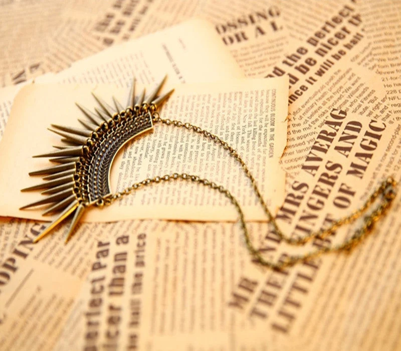 Vintage-Mode-Quasten-Knopf-Halskette