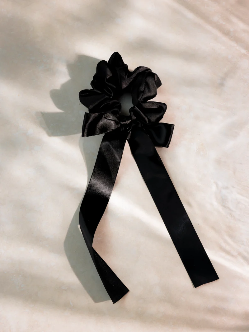 Ribbon Glow Black Scrunchie