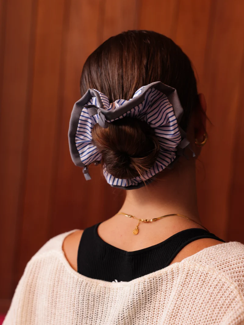 Bow Dream Navy-striped Scrunchie
