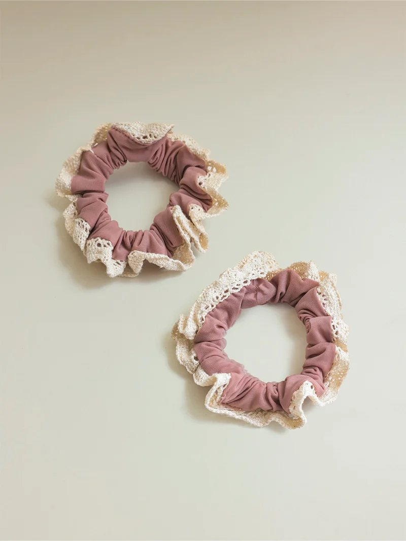 Lace Kiss Set Scrunchie