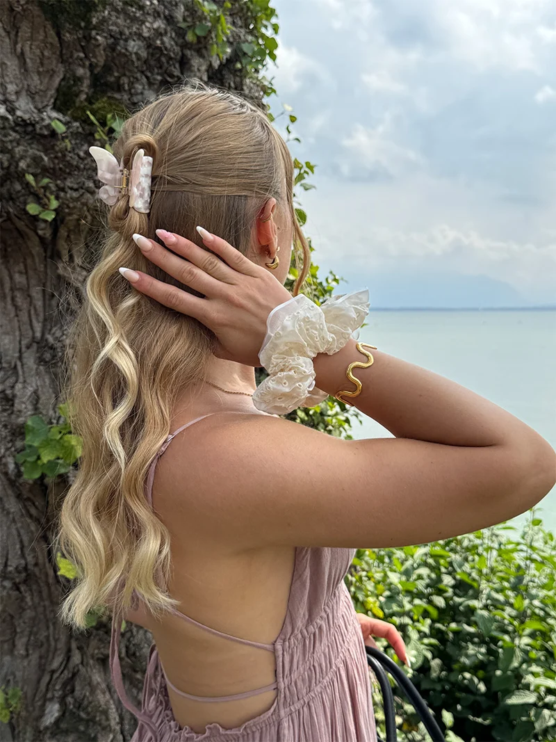Honey Lace Scrunchie White