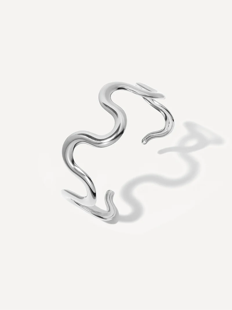 Elegance Wave Armcuff