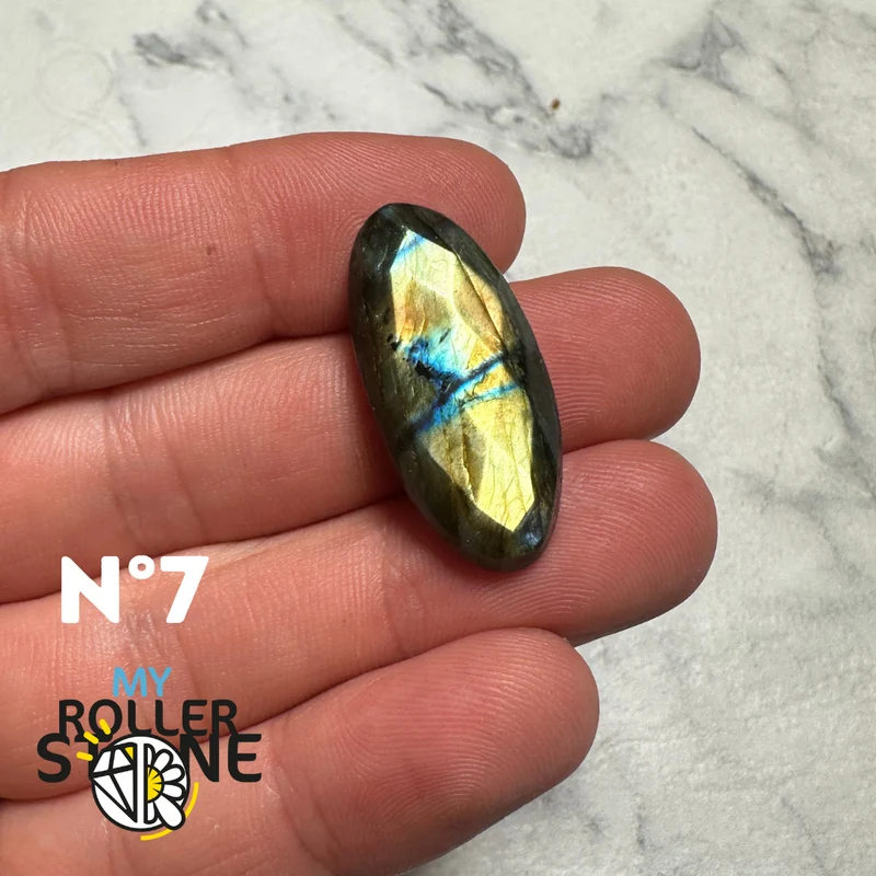 Freiform-Facettenschliff-Labradorit-Cabochon 5A