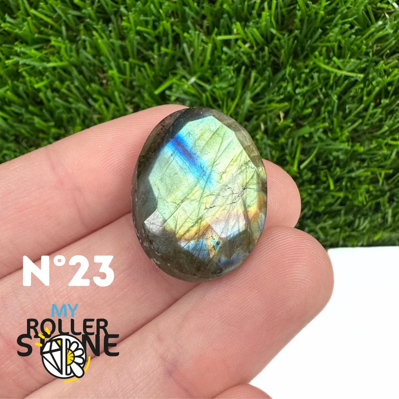 Freiform-Facettenschliff-Labradorit-Cabochon 5A