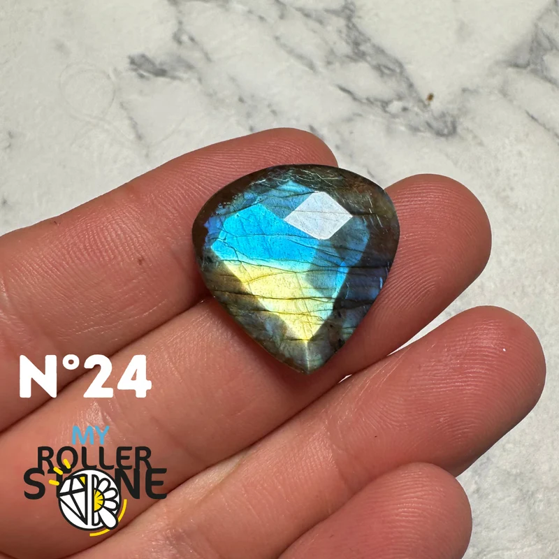 Freiform-Facettenschliff-Labradorit-Cabochon 5A