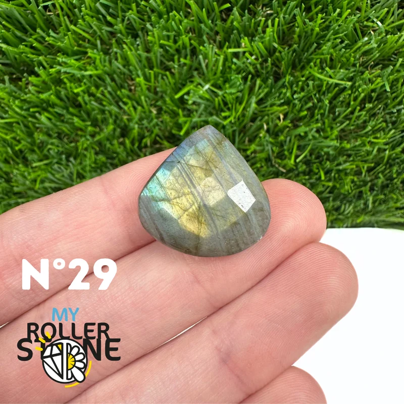 Freiform-Facettenschliff-Labradorit-Cabochon 5A