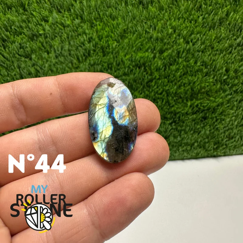 Freiform-Facettenschliff-Labradorit-Cabochon 5A