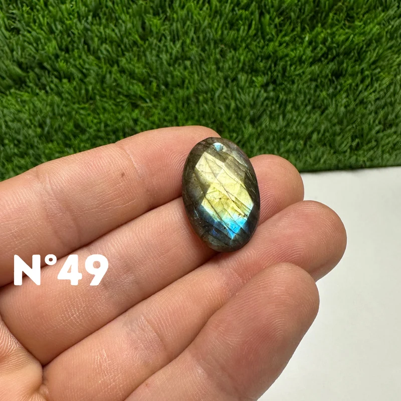 Freiform-Facettenschliff-Labradorit-Cabochon 5A