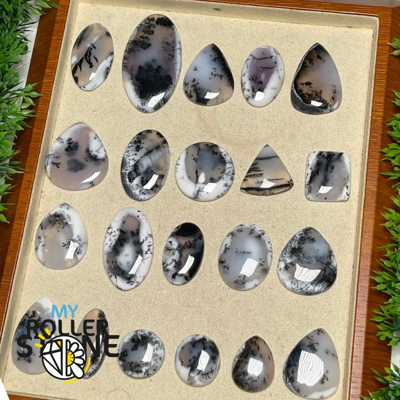 Dendritischer Opal Cabochon