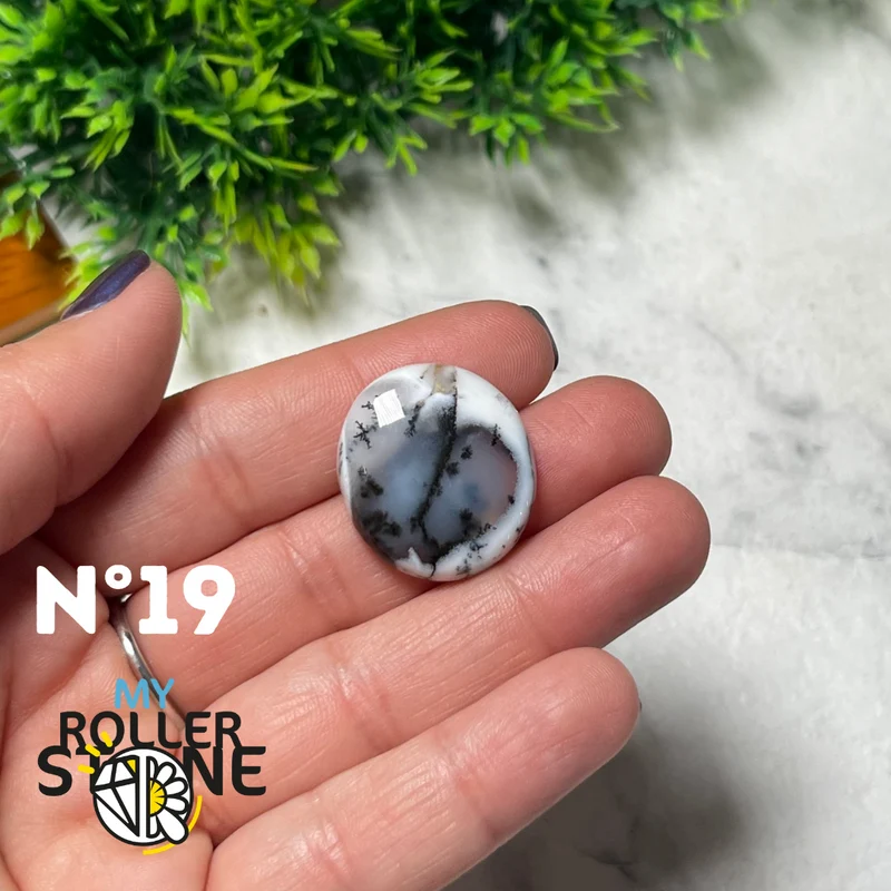 Dendritischer Opal Cabochon