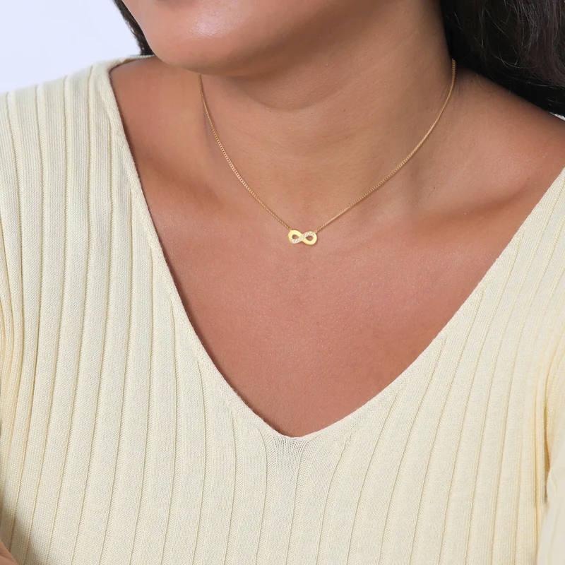 Halskette Infinity Anhänger | Mit Kristallen von Swarovski® (Weiß)