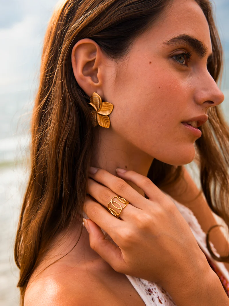 Circle Interlace Ring