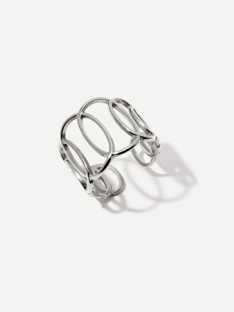 Circle Interlace Ring