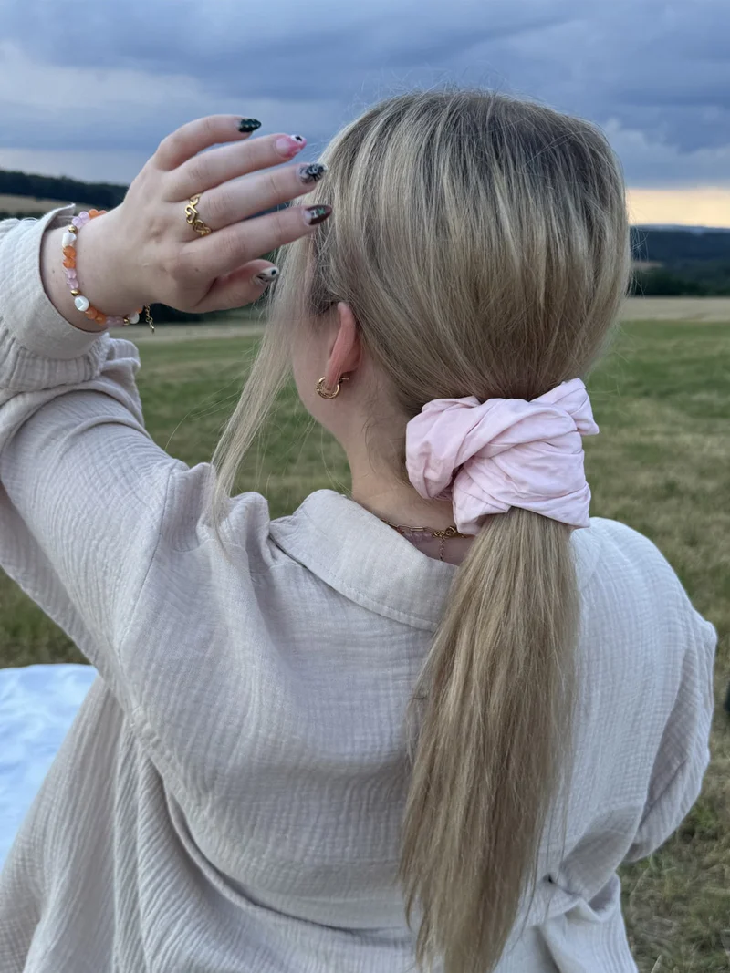 Light Flow Pink Scrunchie