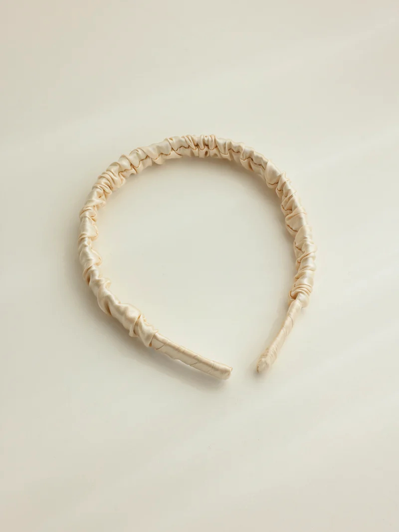 Elegant Hold Pure Silk Haarreif Apricot