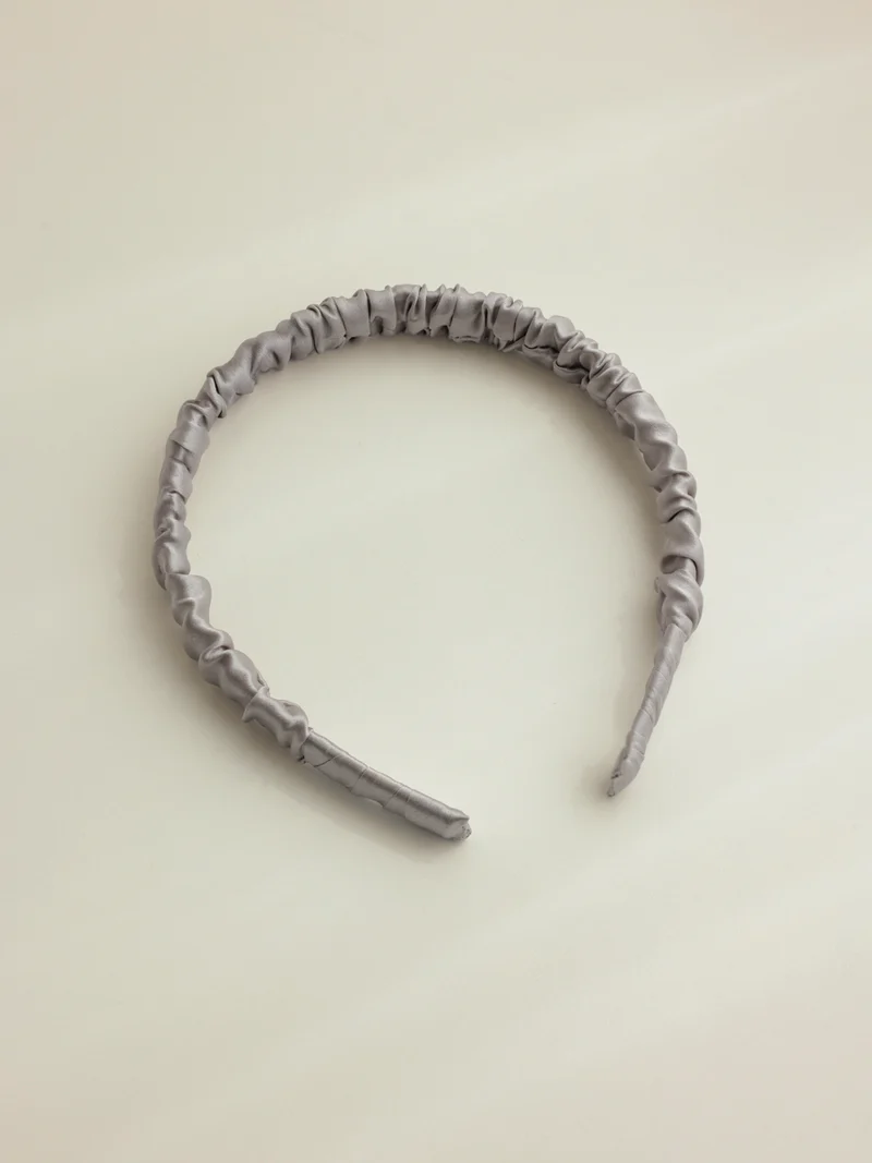 Elegant Hold Pure Silk Haarreif Silver-grey