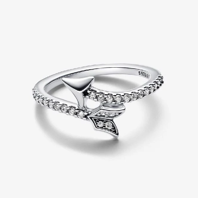 Sparkling Arrow Ring, Size 52