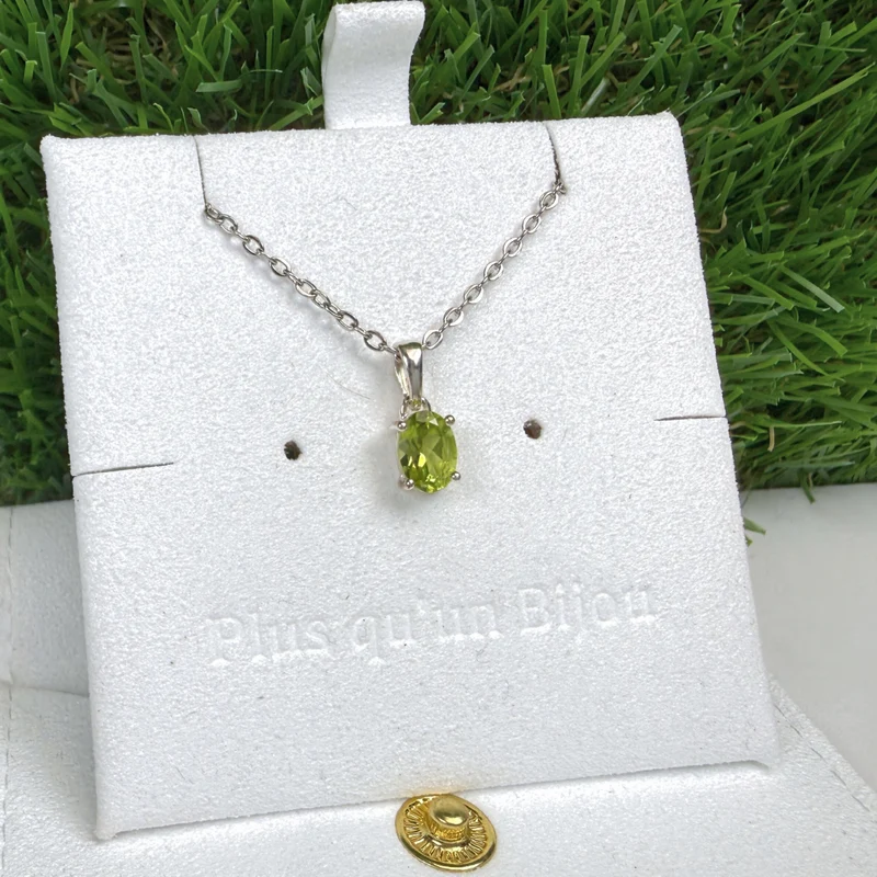 Ovaler Peridot-Solitär-Anhänger
