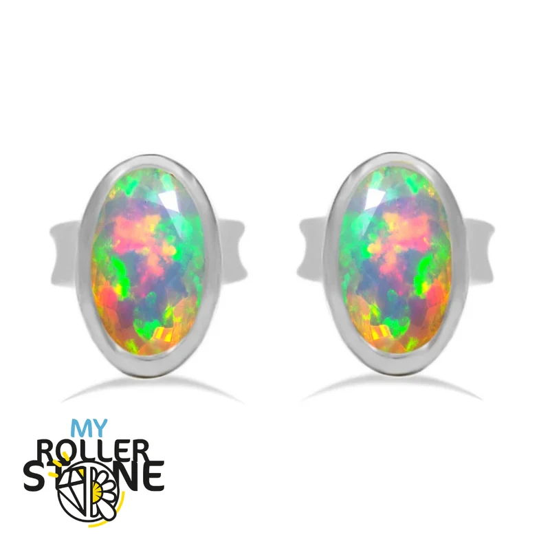 Ovale Ohrringe aus äthiopischem Opal, 5 x 3 mm