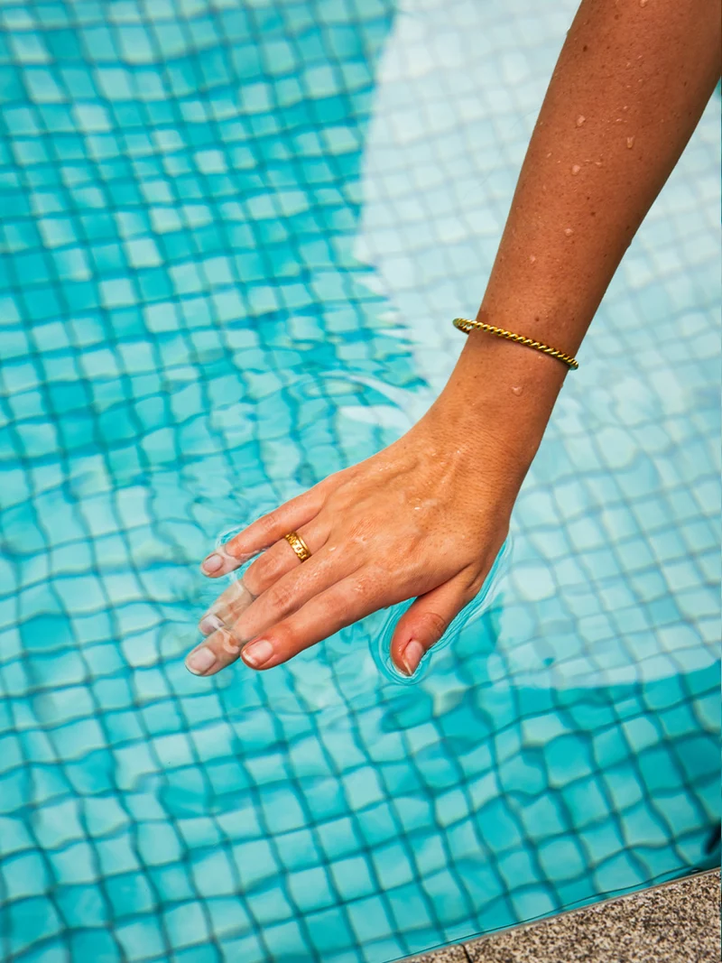 Graceful Interlace Ring