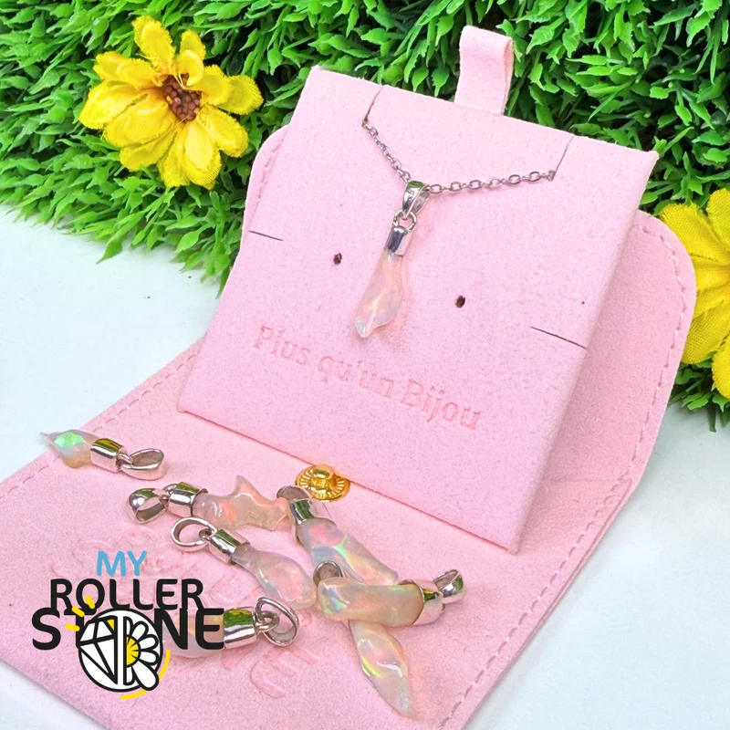Polierte rohe äthiopische Opalanhänger