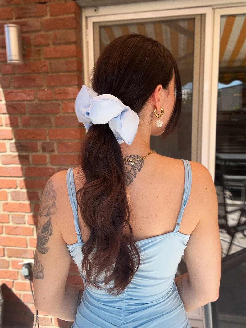 Cream Blossom Scrunchie