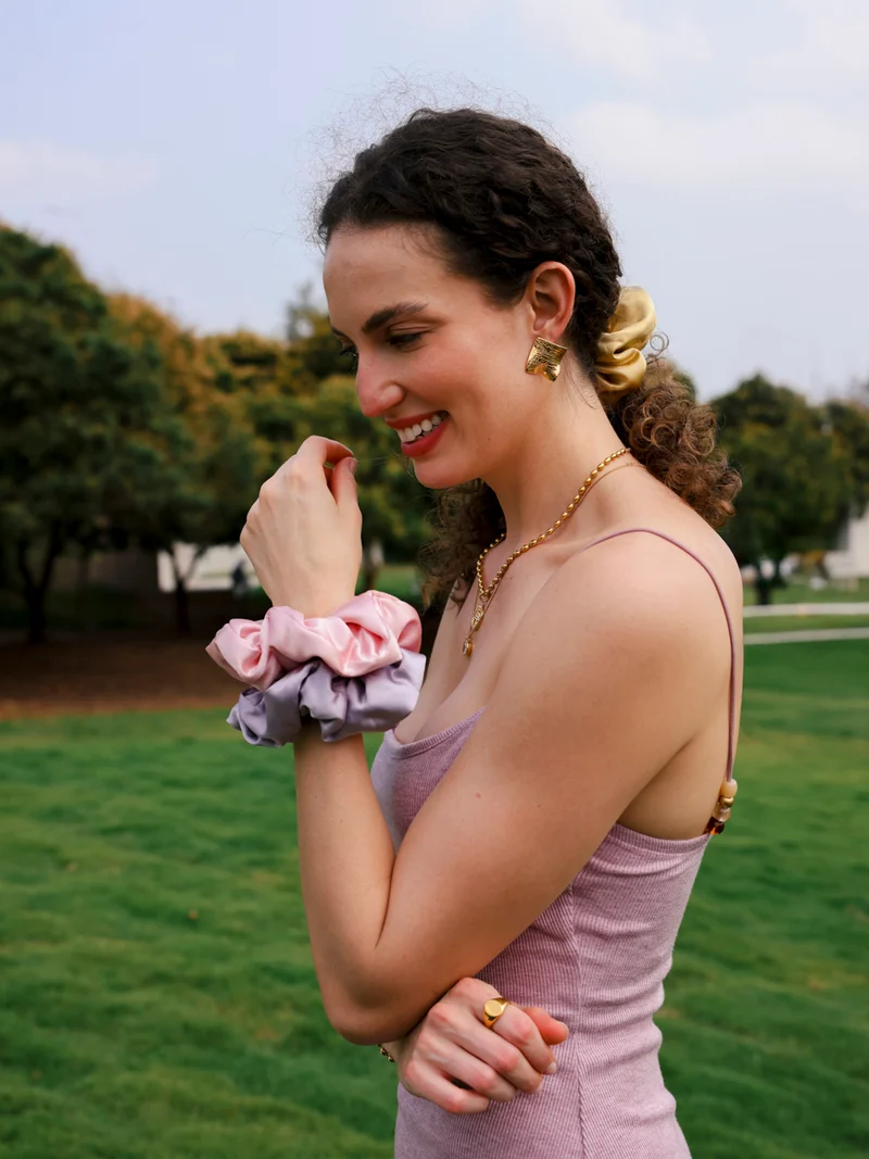 Fluffy Touch Pure Silk Scrunchie Light Pink