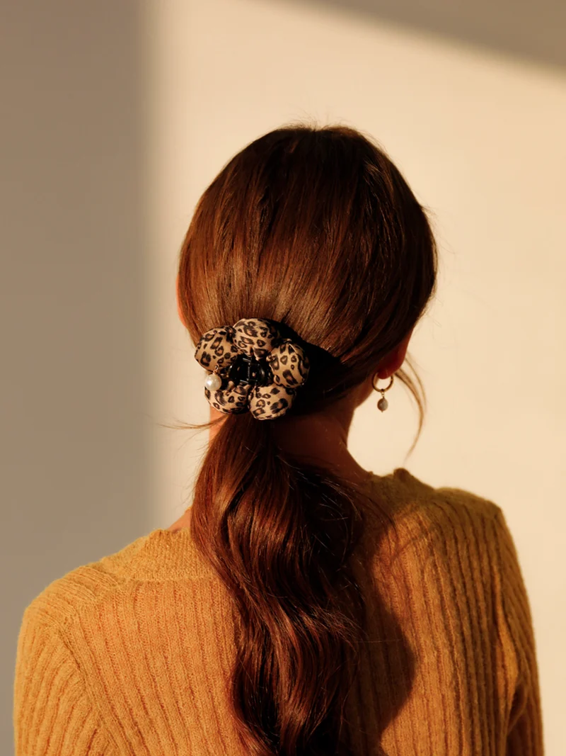 Floral Grace Haarklammer