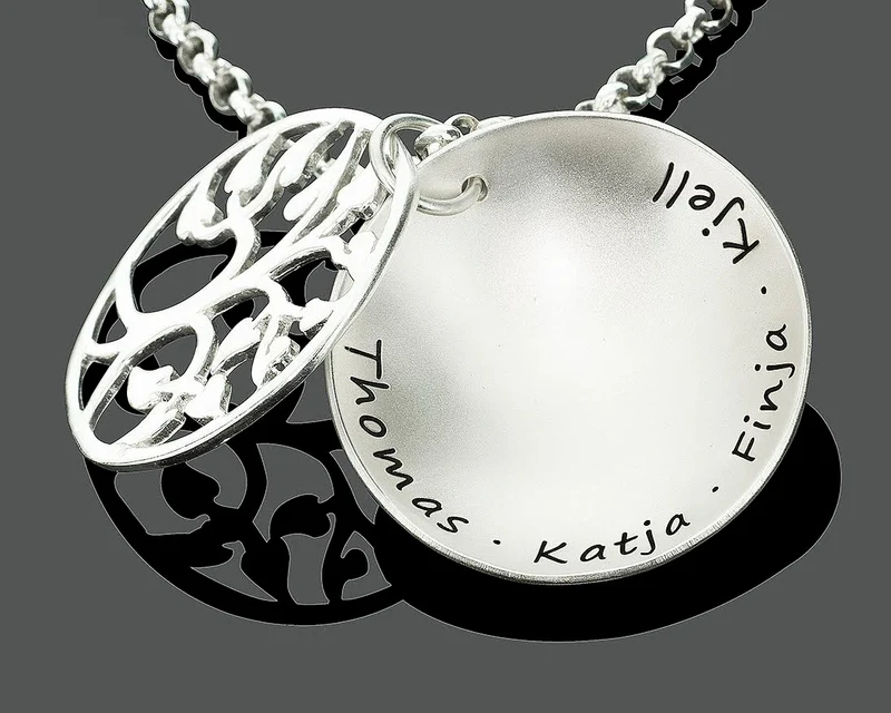 NAMENSSCHMUCK MIT LEBENSBAUM, BAUM SCHMUCK MIT GRAVUR, NAMENSKETTE