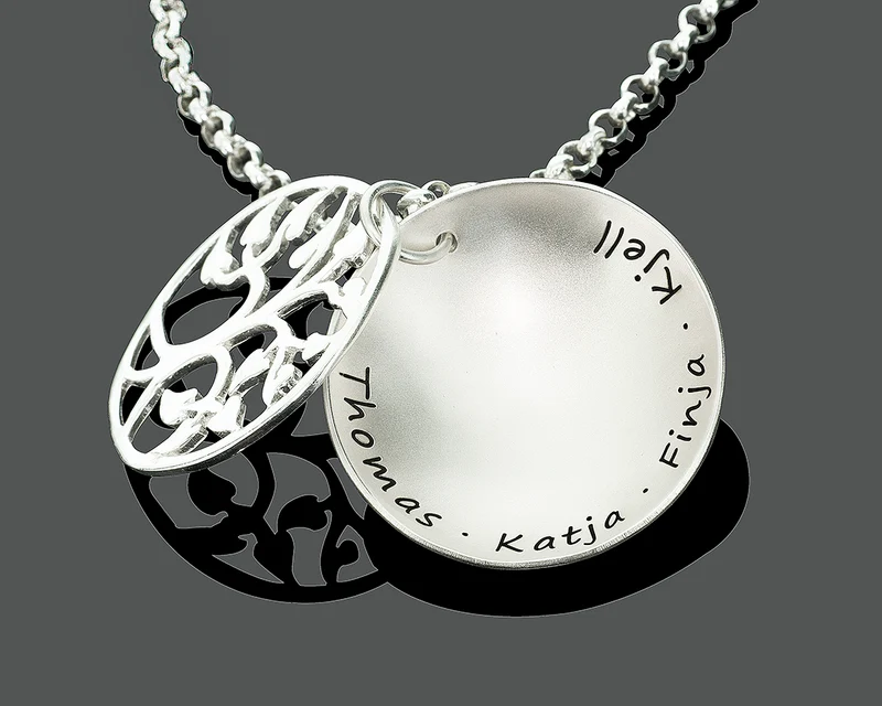 NAMENSSCHMUCK MIT LEBENSBAUM, BAUM SCHMUCK MIT GRAVUR, NAMENSKETTE