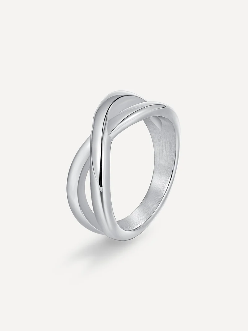 Crossing Path Ring
