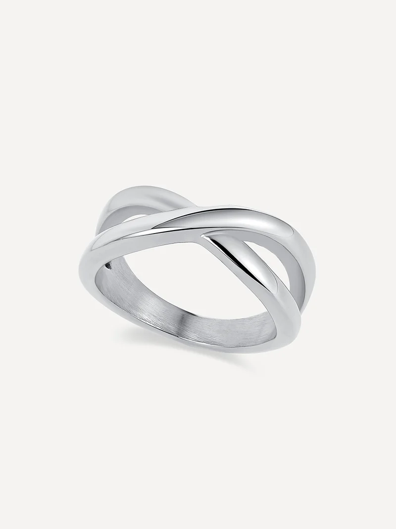 Crossing Path Ring