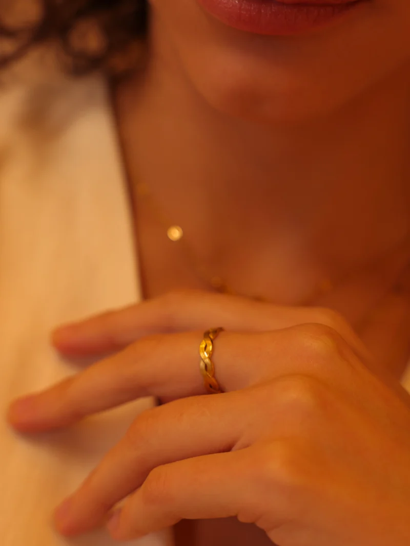 Wavy Line Ring