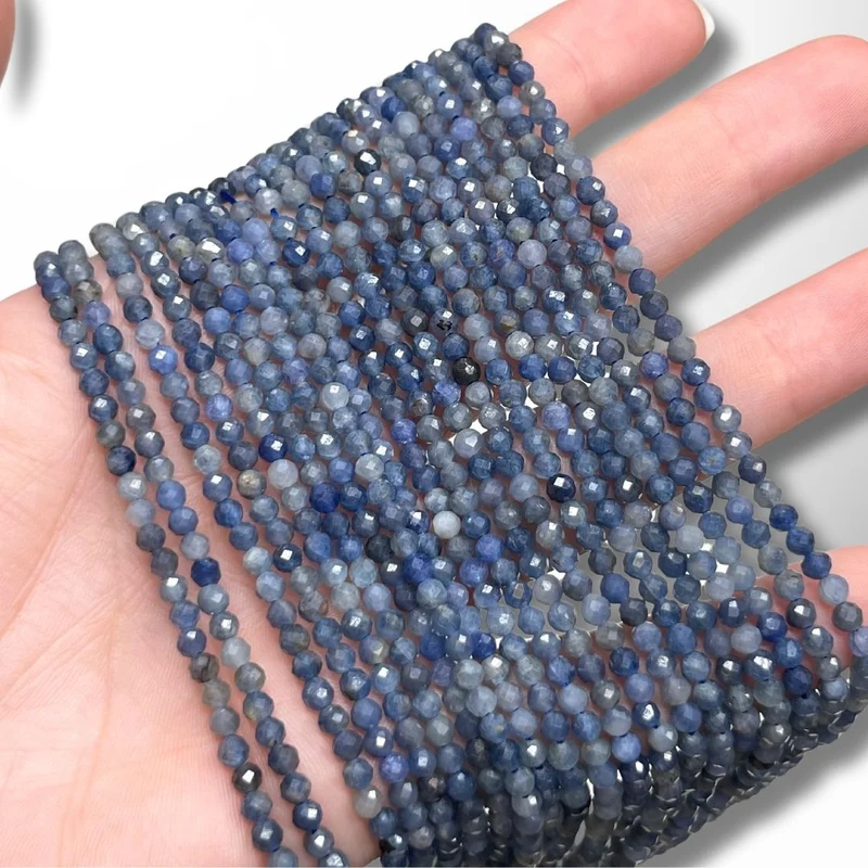 Facettierte Perle aus burmesischem Saphir