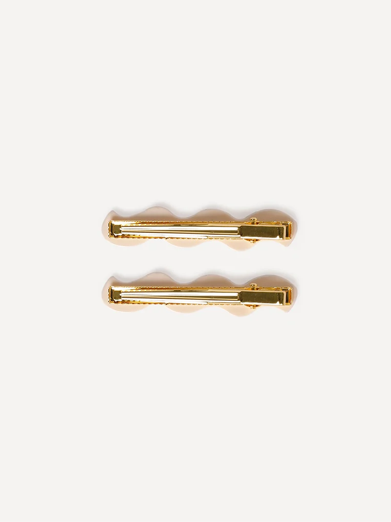 Ripple White Hairpin