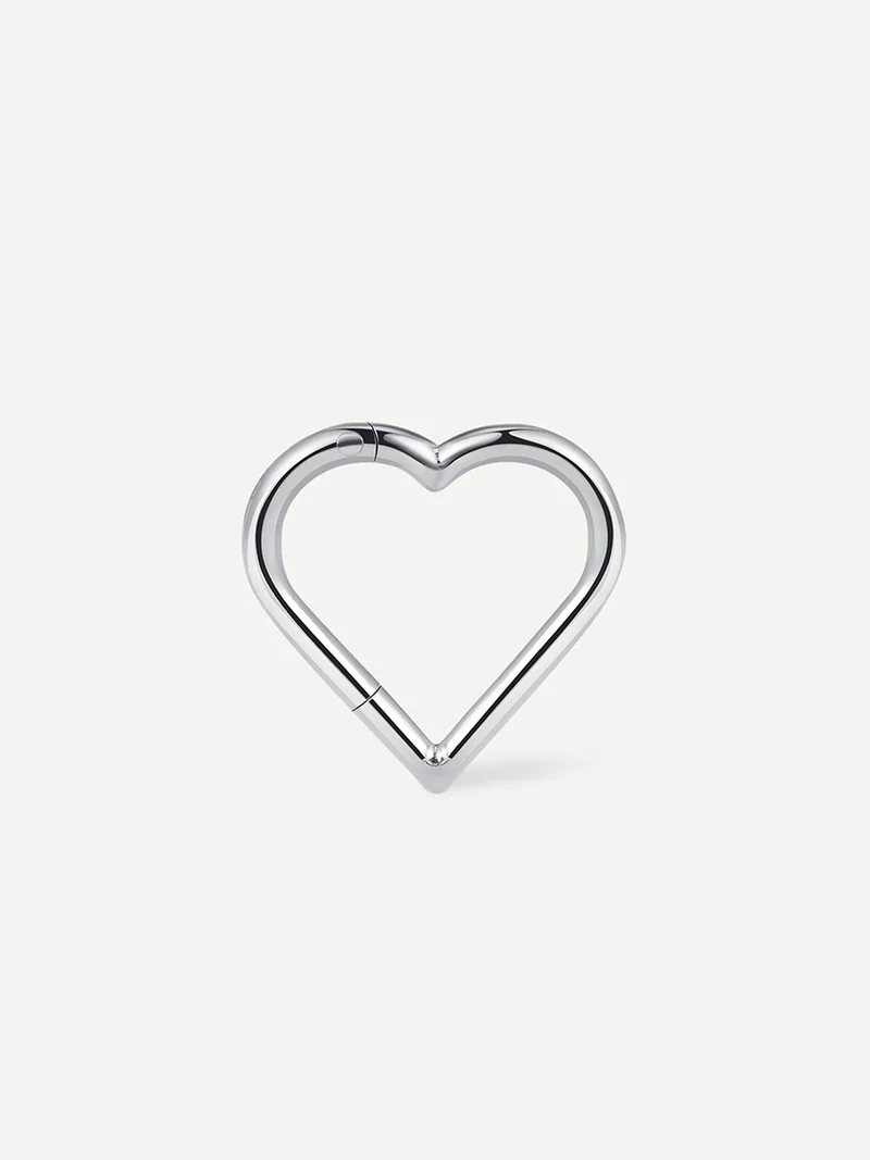 Simple Heart Titan Piercing
