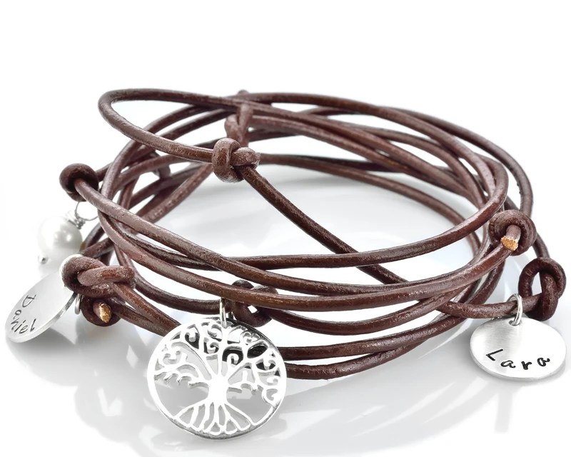ARMBAND MIT GRAVUR, FAMILIEN ARMBAND, NAMENSARMBAND LEDER