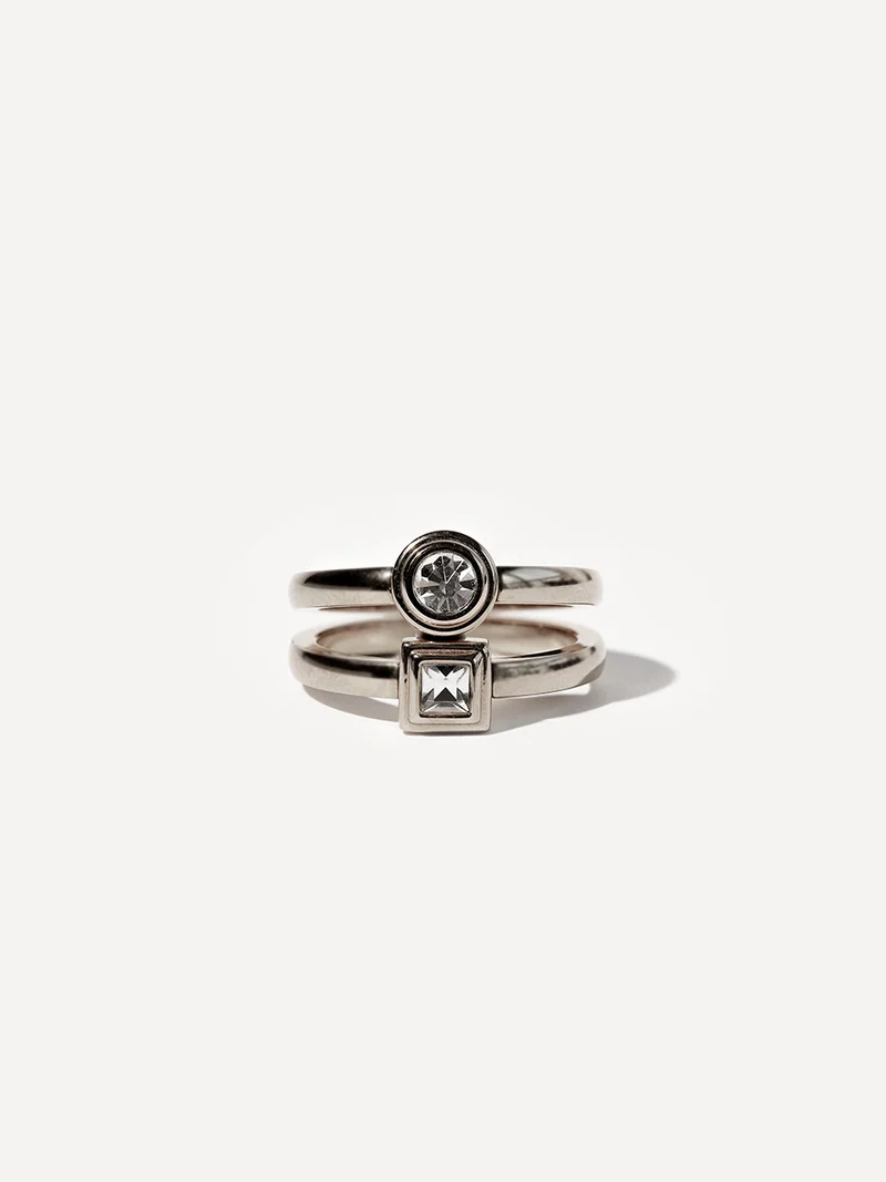 Geometric Duo Ring
