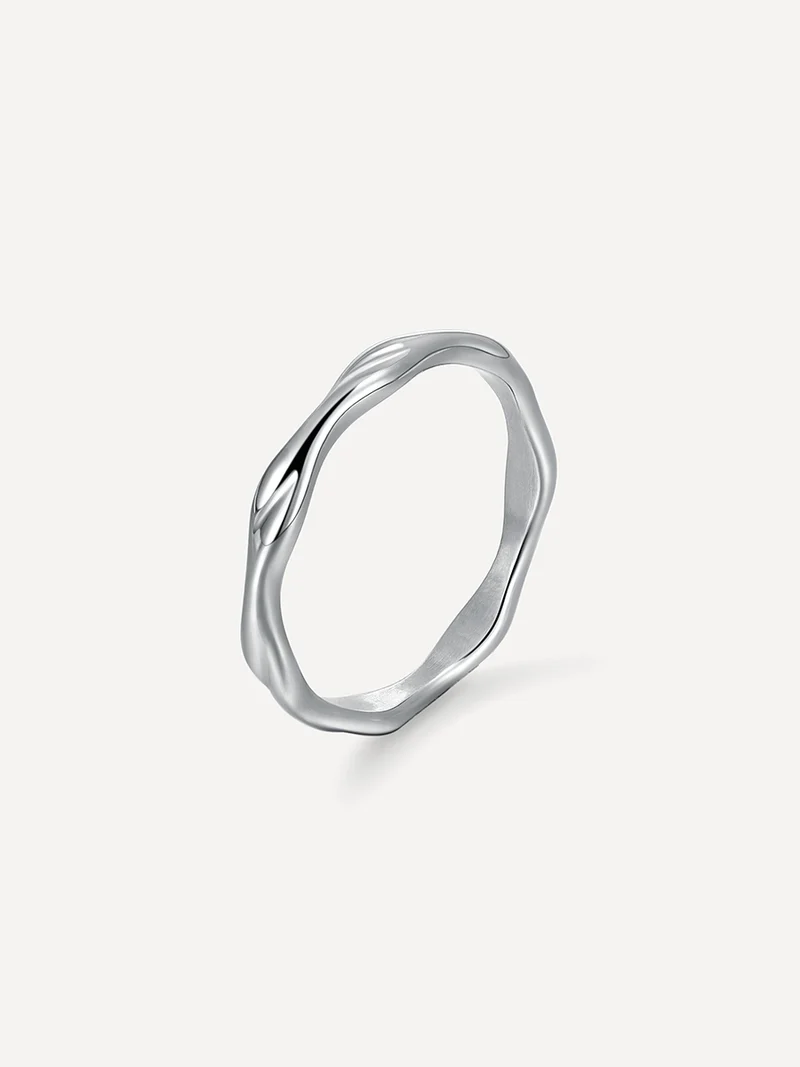 Classic Wave Ring