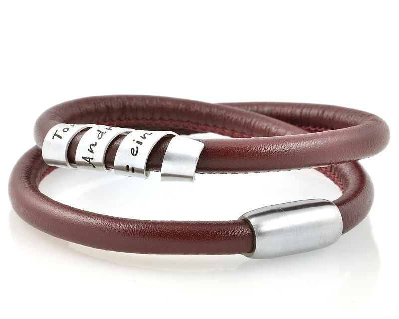 LEDERARMBAND MIT GRAVUR, DAMENARMBAND ROT, TEXTSCHMUCK
