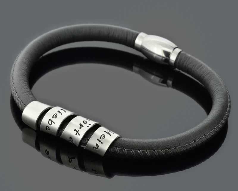 ARMBAND MIT GRAVUR, LEDERARMBAND MIT TEXT, DAMENARMBAND LEDER, GRAVURSCHMUCK