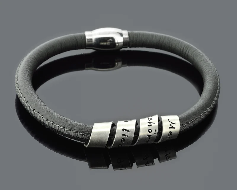 ARMBAND MIT GRAVUR, LEDERARMBAND MIT TEXT, DAMENARMBAND LEDER, GRAVURSCHMUCK