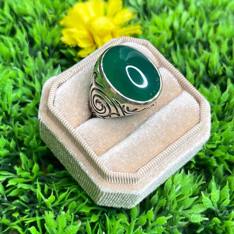 Stammes-Siegelring aus grünem Onyx-Silber