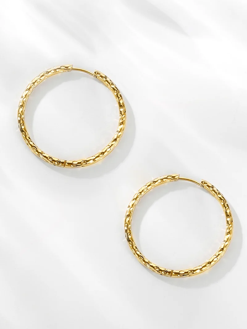 35MM TEXTURED HOOPS LARGE OHRRINGE