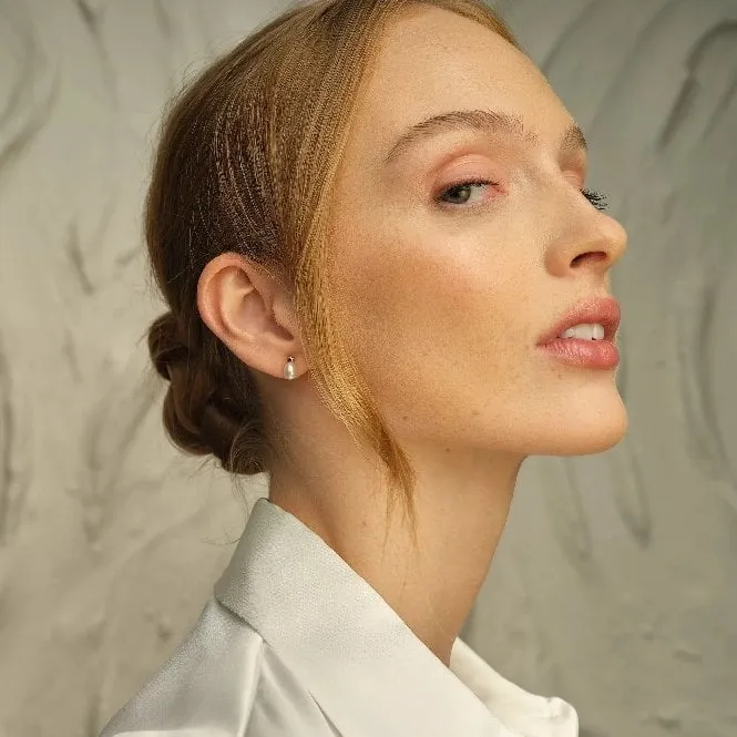 Nature's Wonder Silver Beachcomber Stud Earrings with Pearl