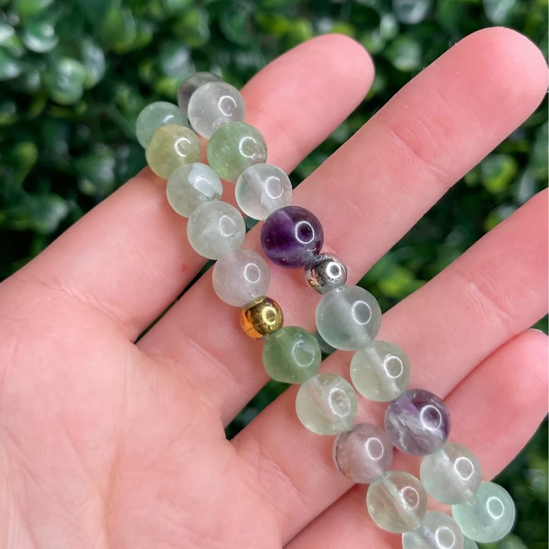 Individuelles Regenbogen-Fluorit-Armband