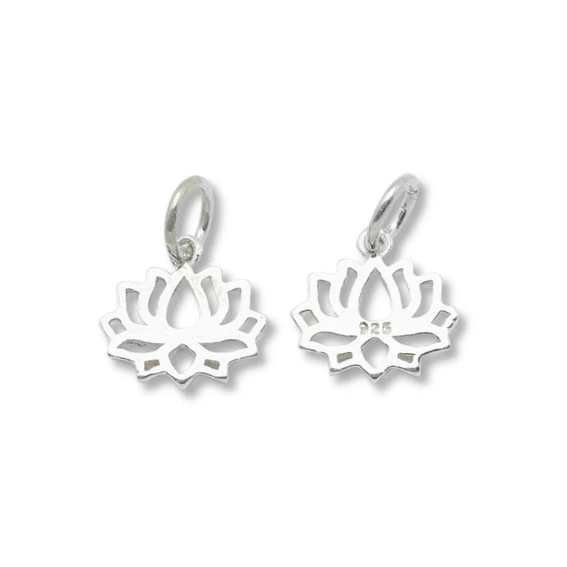 Lotus-Charm aus 925er Silber