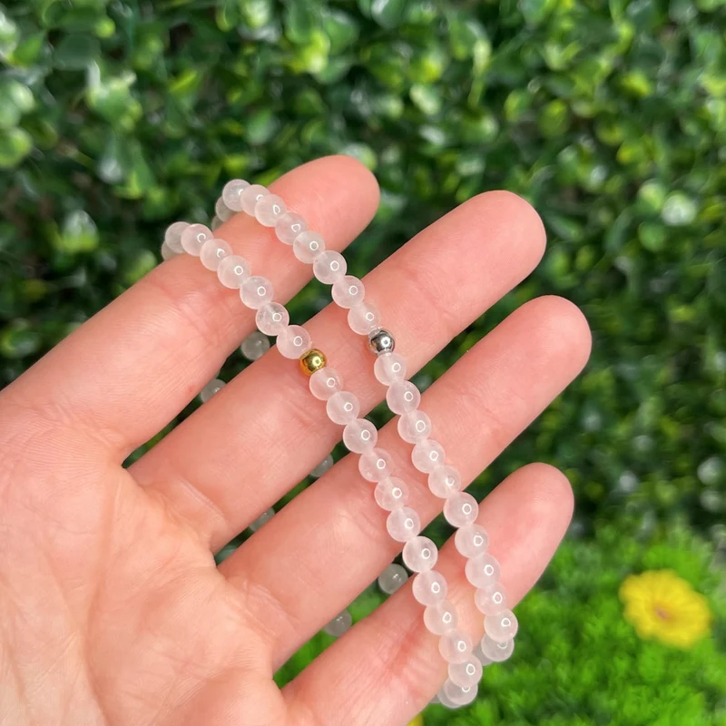 Individuelles Rosenquarz-Armband